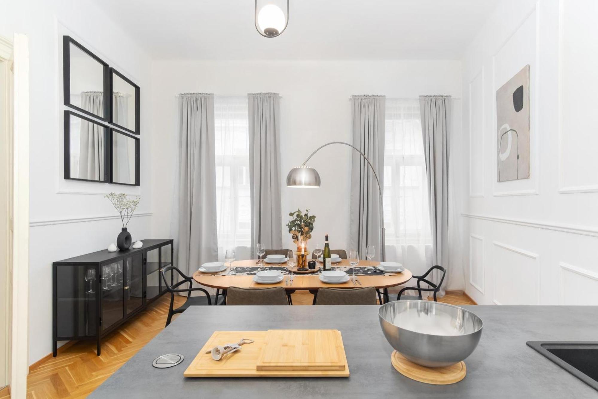 Stru House By Prague Days - Luxurious Apartments Next To National Theatre Esterno foto